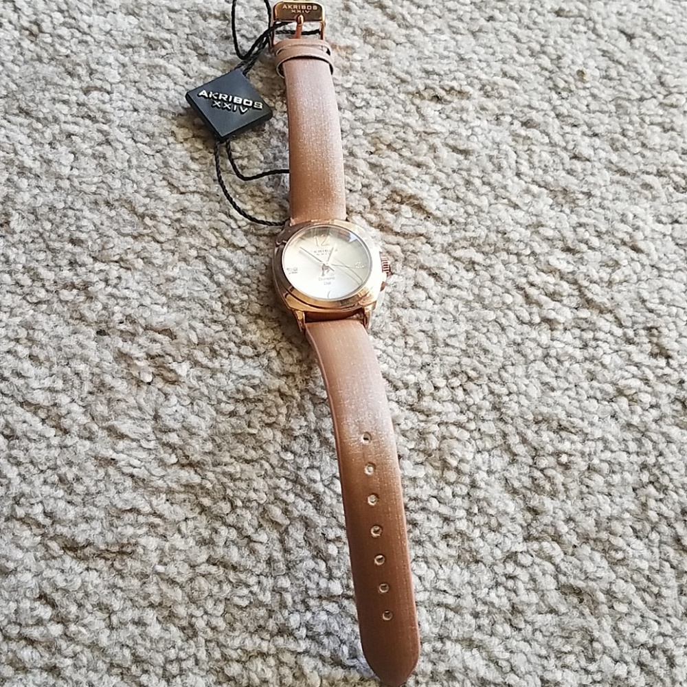 Watch - Picture 2 of 3